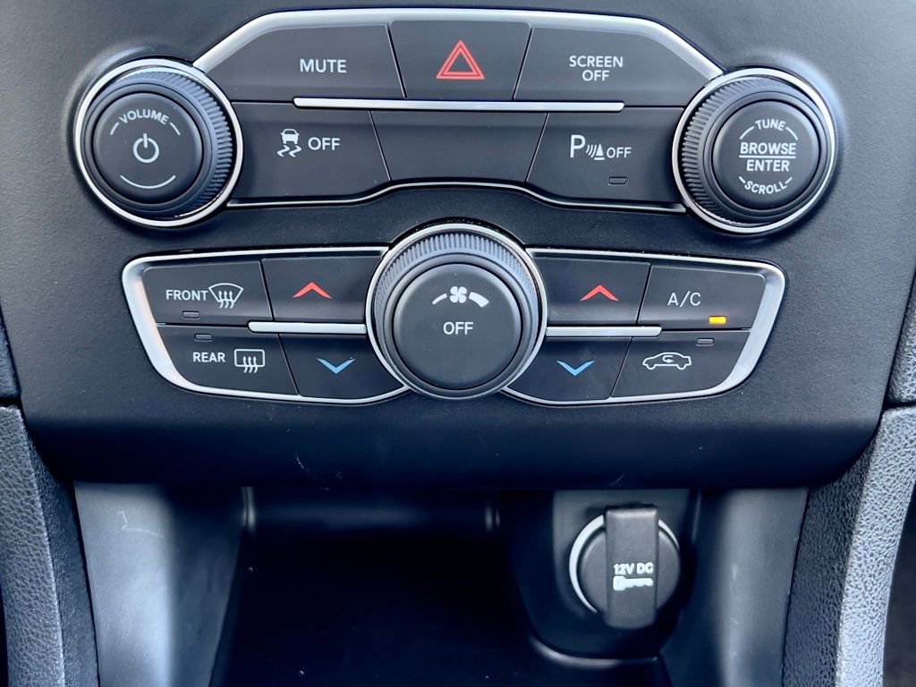 Used 2023 Dodge Charger SXT w/ Cold Weather Package image 33
