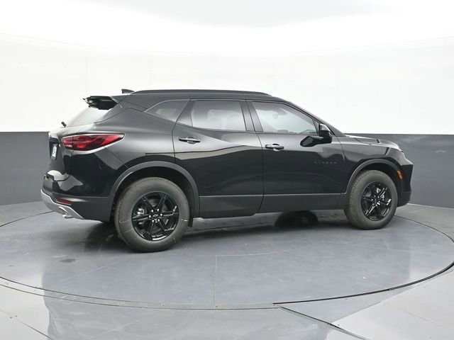New 2025 Chevrolet Blazer LT w/ Midnight/Sport Edition FWD image 16