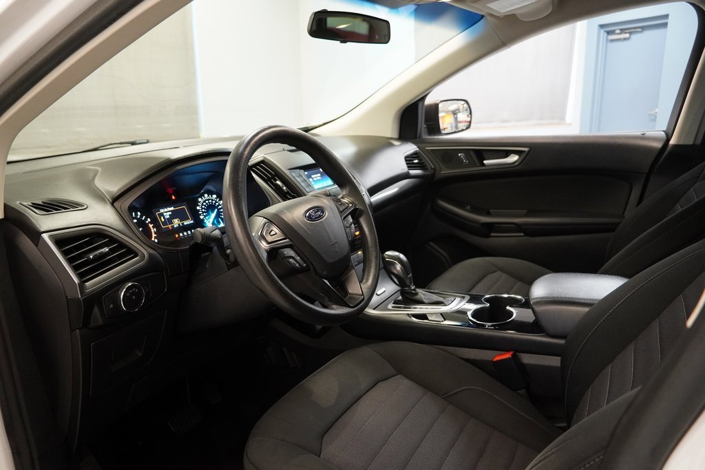 Used 2015 Ford Edge SE image 6