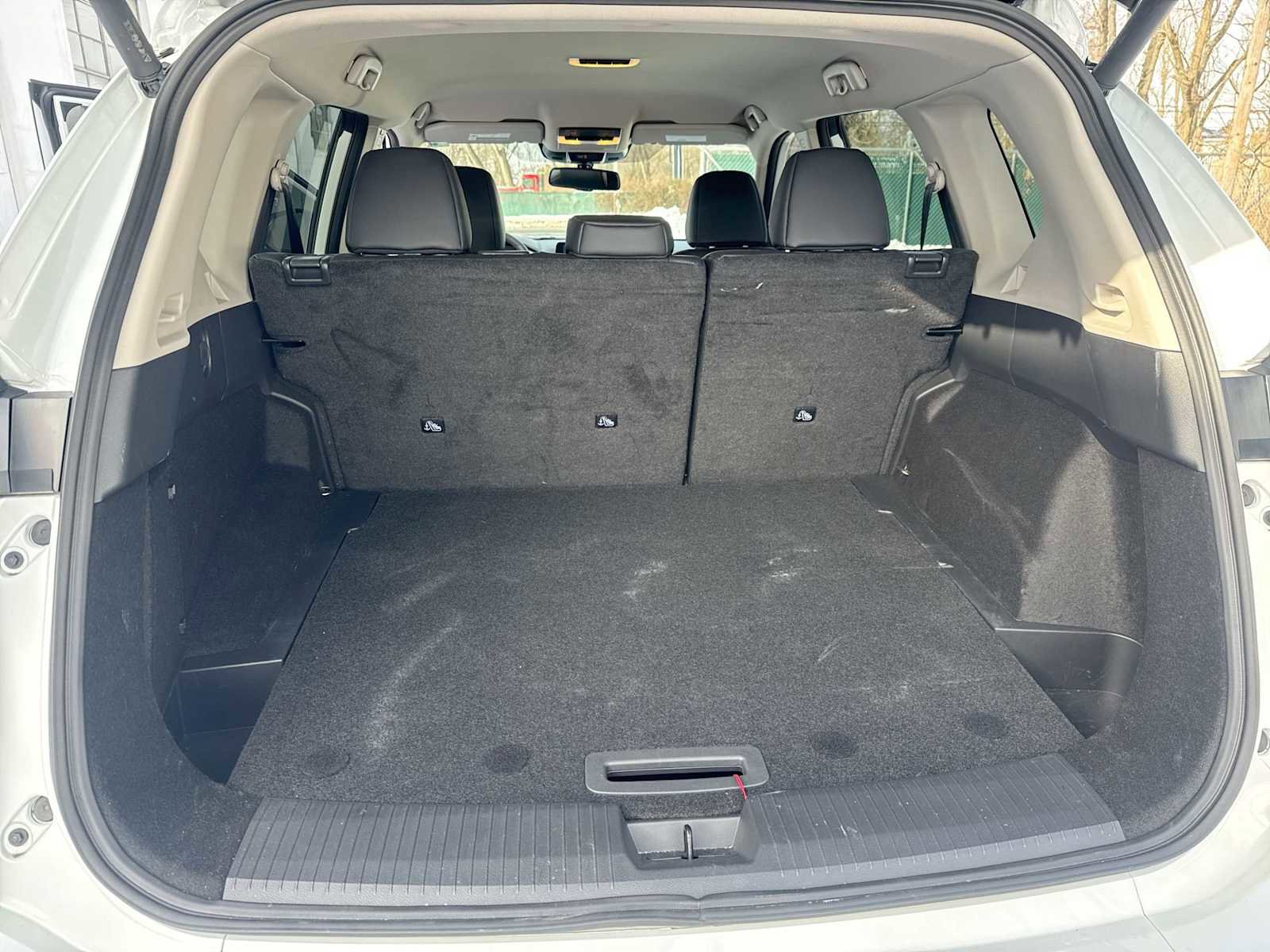 Used 2025 Nissan Rogue SV w/ Rock Creek Premium Package image 32