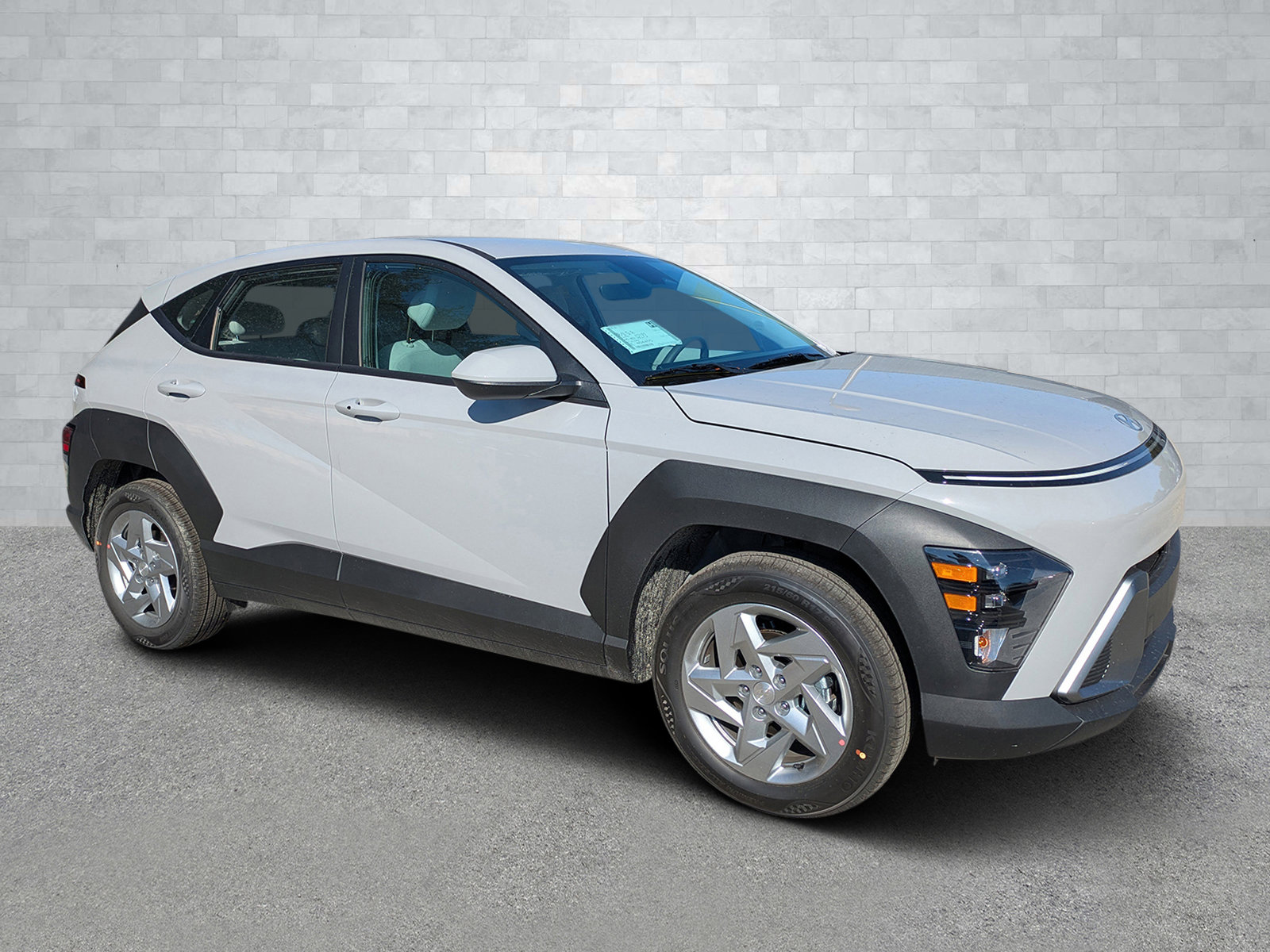 New 2026 Hyundai Kona SE FWD image 2