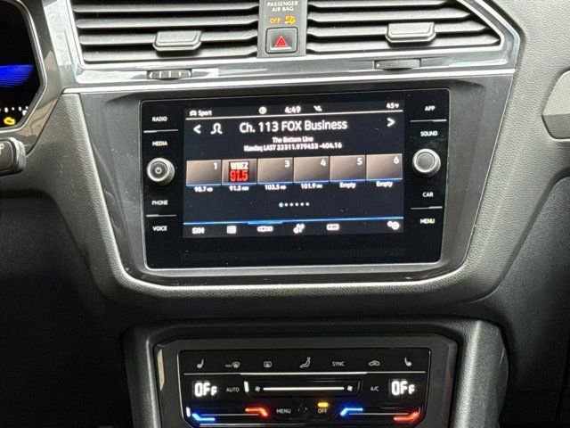 Used 2022 Volkswagen Tiguan SE image 14