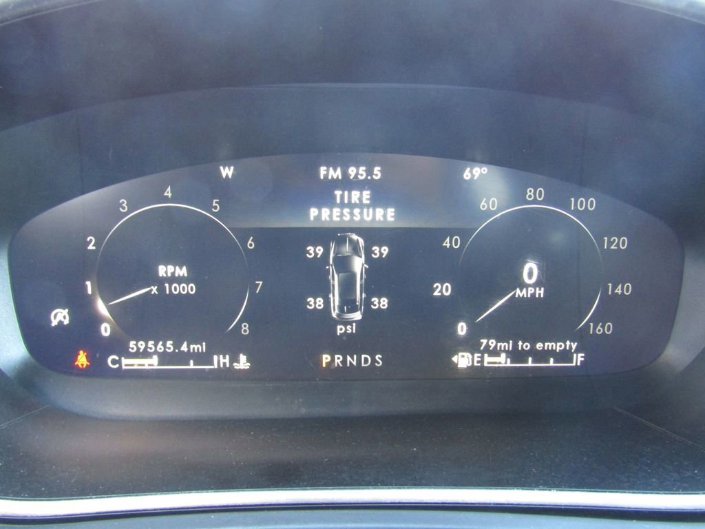 Used 2019 Lincoln Nautilus Select image 17