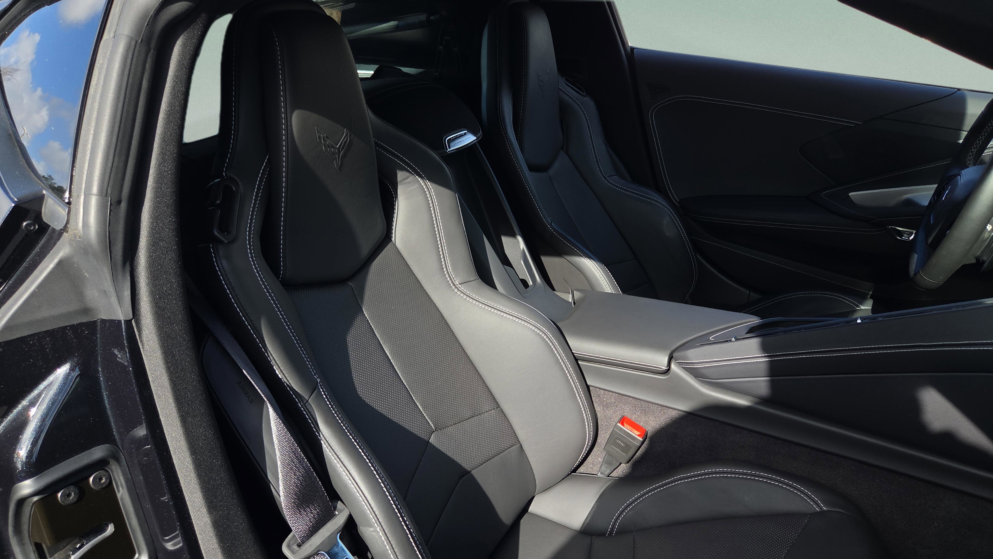 Used 2024 Chevrolet Corvette Stingray Coupe w/ Z51 Performance Package image 14