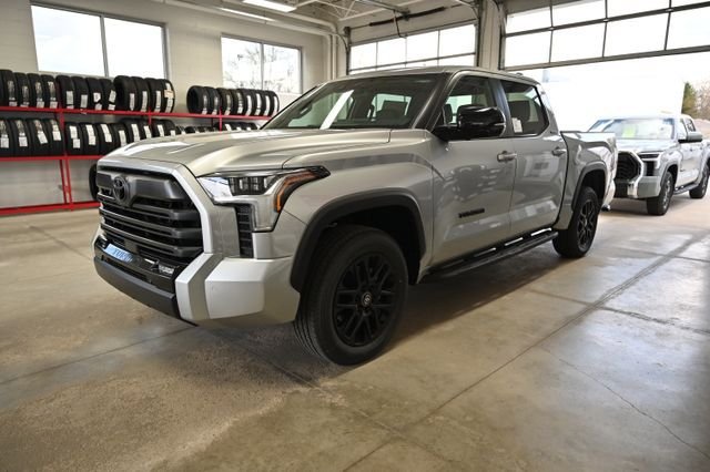 New 2026 Toyota Tundra Limited AWD/4WD image 9