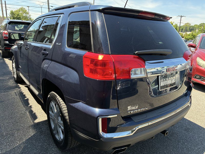 Used 2017 GMC Terrain SLE w/ Convenience Package AWD/4WD image 4