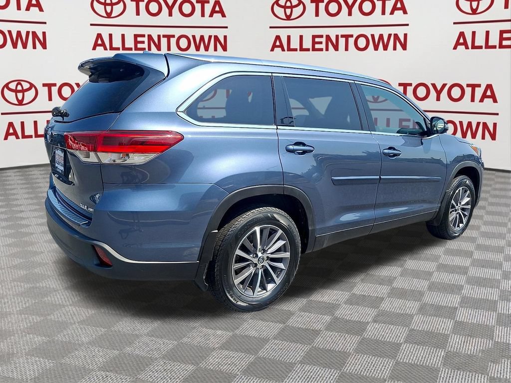 Used 2019 Toyota Highlander XLE w/ Protection Package #3 AWD/4WD image 6