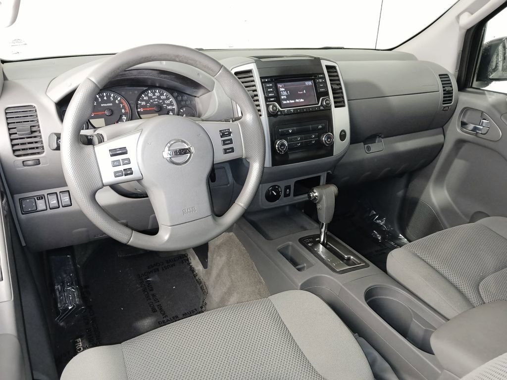 Used 2016 Nissan Frontier SV image 8