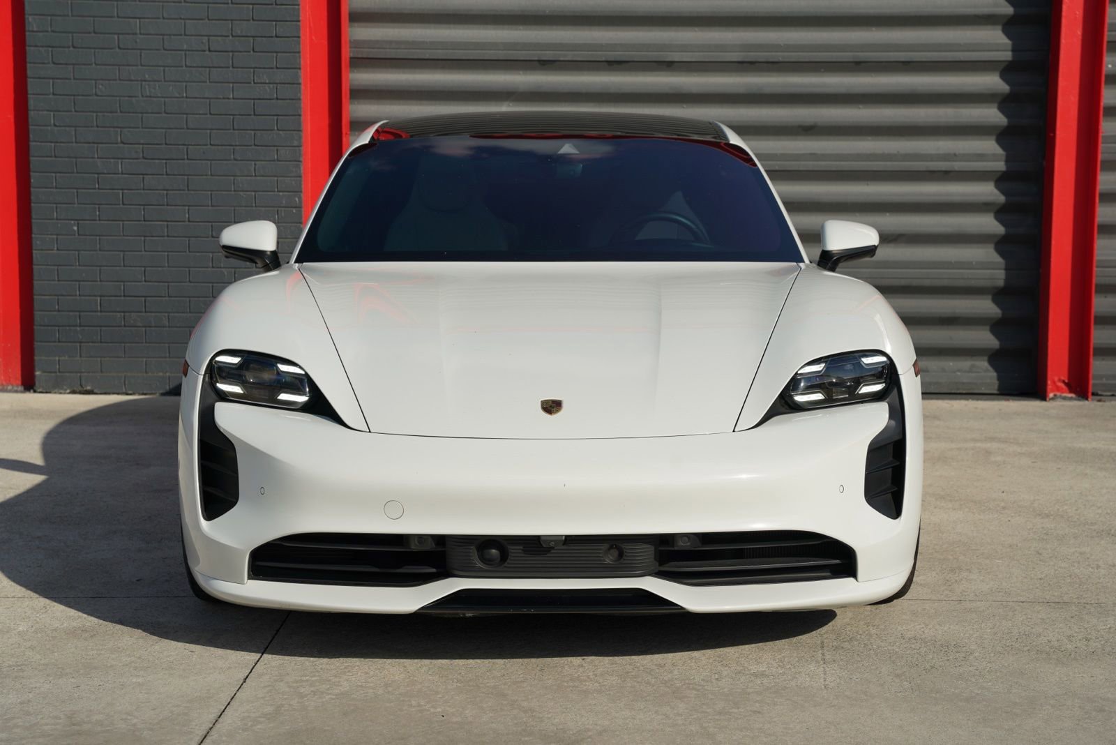 Used 2020 Porsche Taycan 4S w/ Premium Package image 3