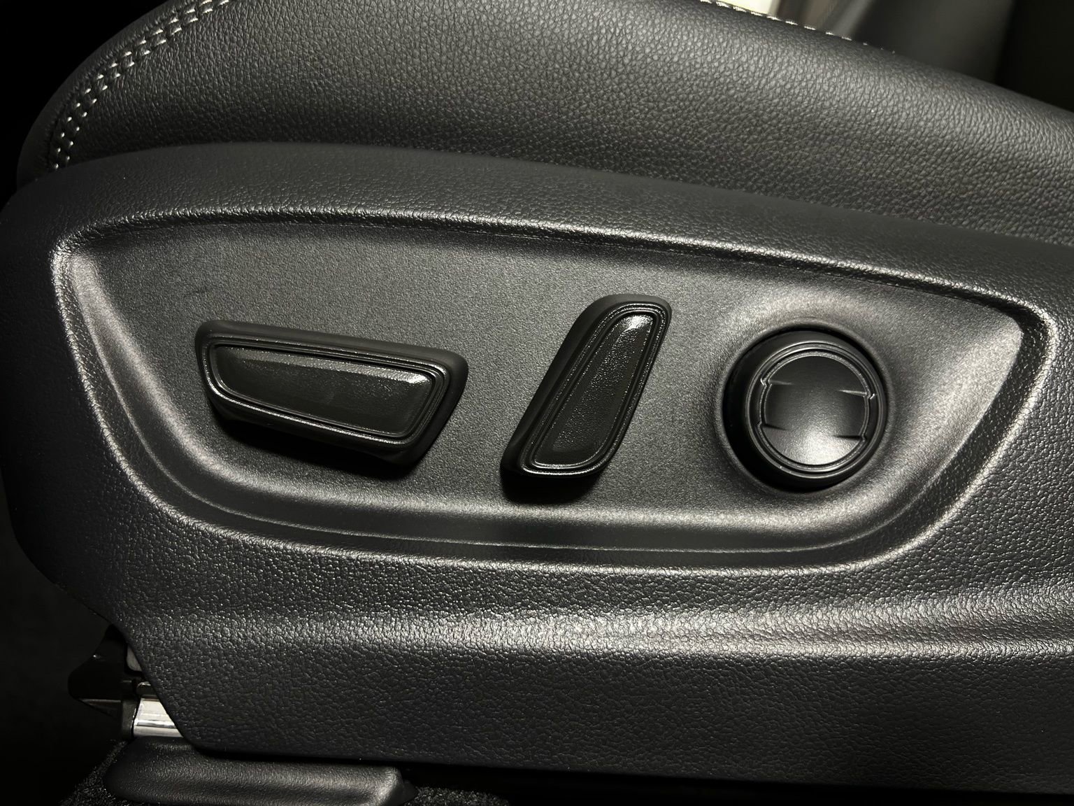 New 2026 Toyota Corolla Cross XLE image 11