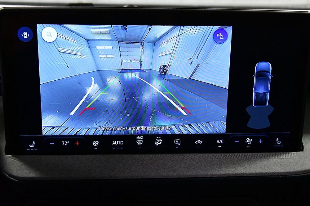 New 2025 Ford Maverick XLT w/ XLT Luxury Package FWD image 24