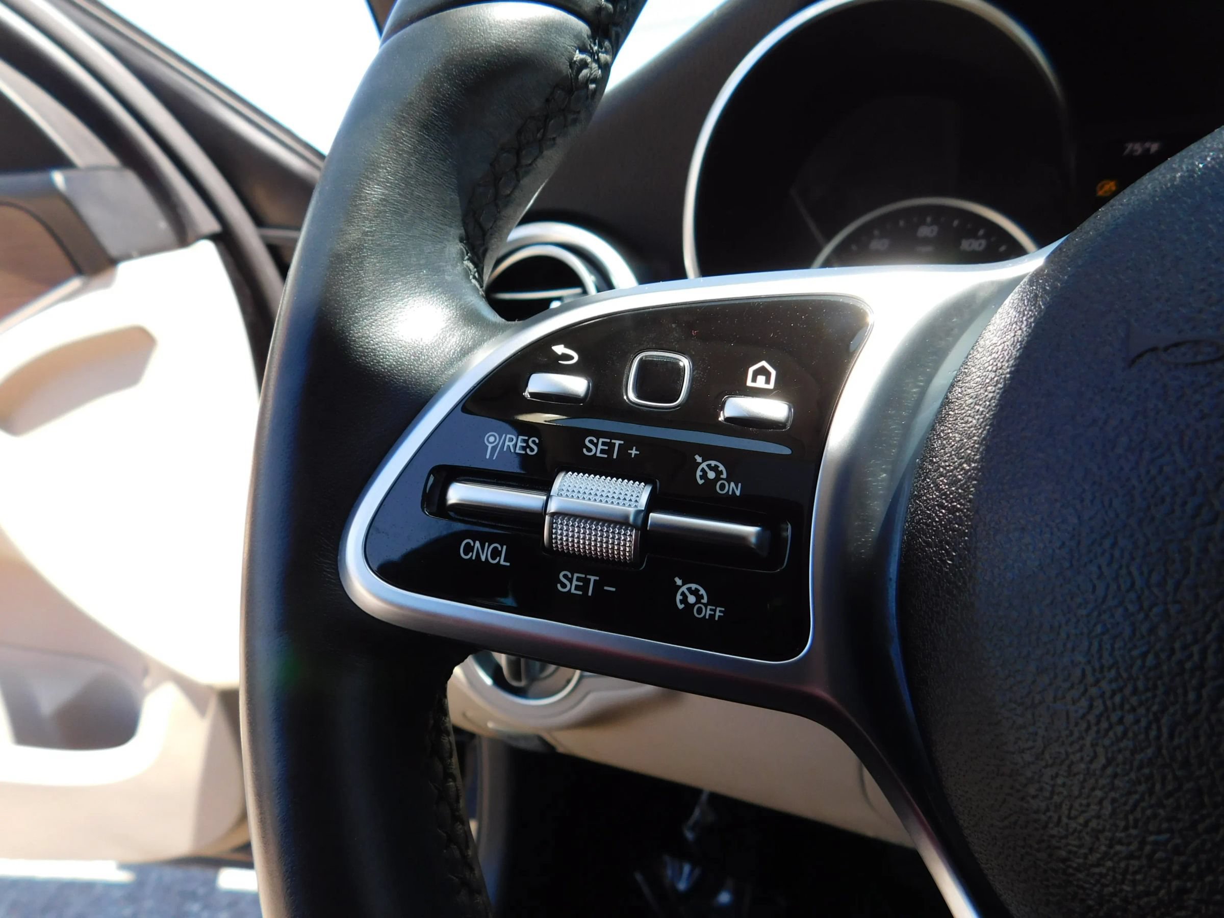 Used 2020 Mercedes-Benz C 300 4MATIC Sedan image 25