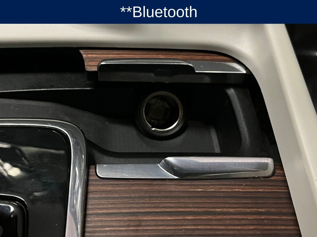 Used 2022 Volvo S60 B5 Momentum w/ Premium Package image 11