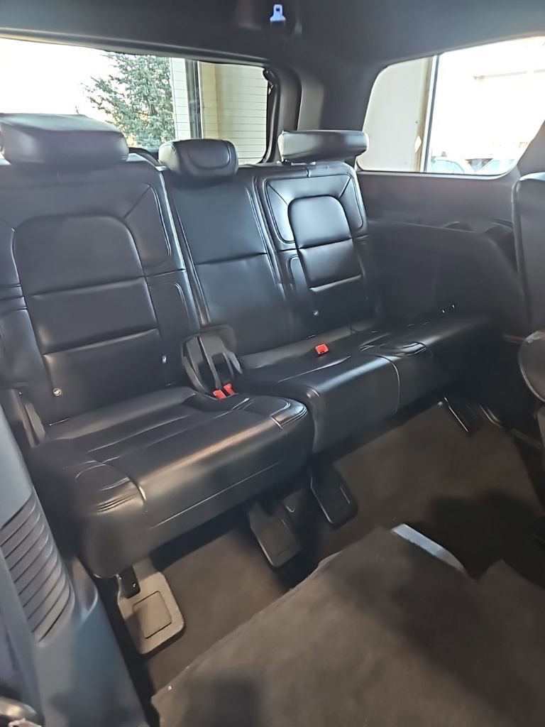 Used 2023 Lincoln Navigator Reserve AWD/4WD image 20