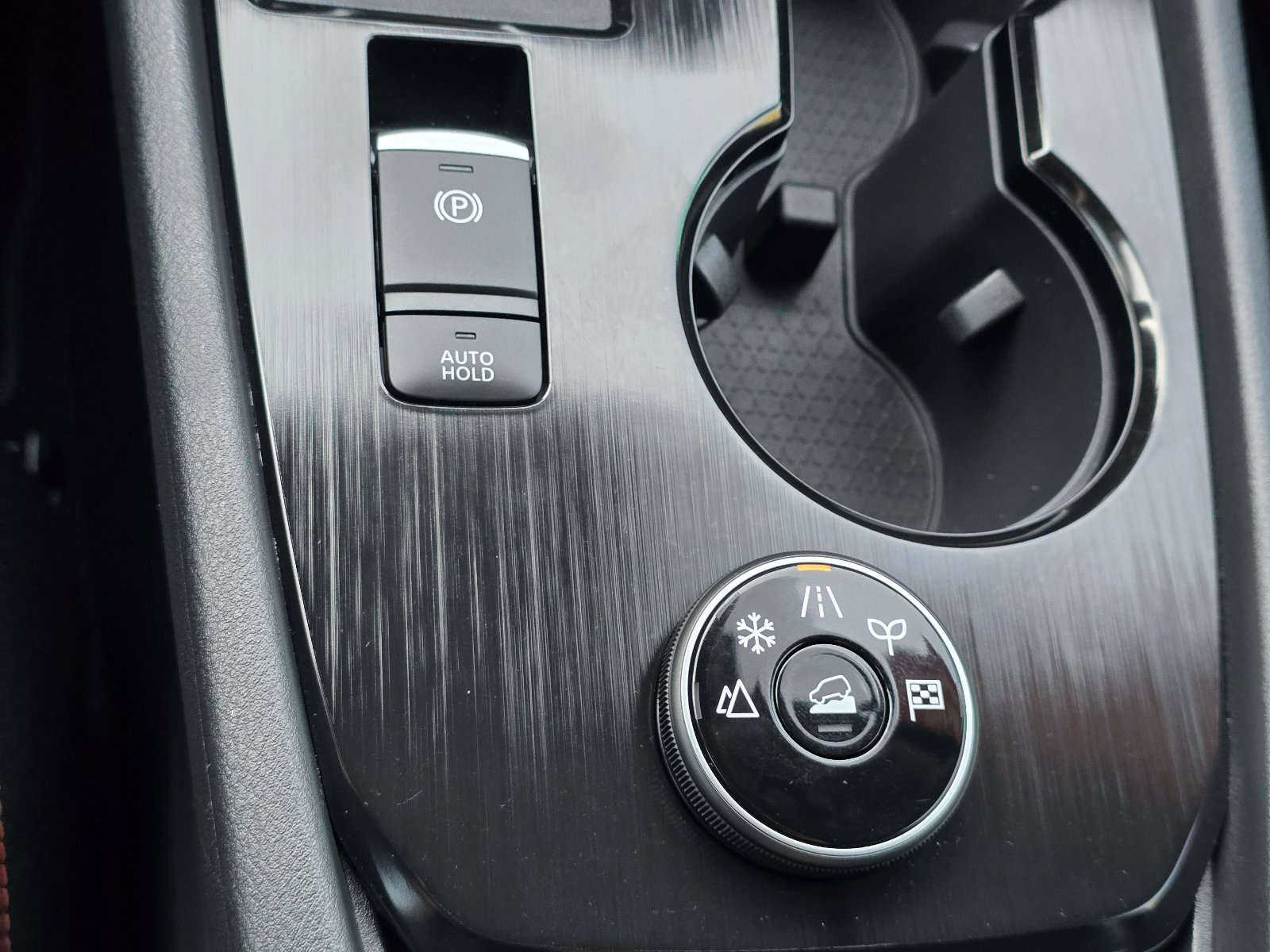 Certified 2025 Nissan Rogue SV image 21