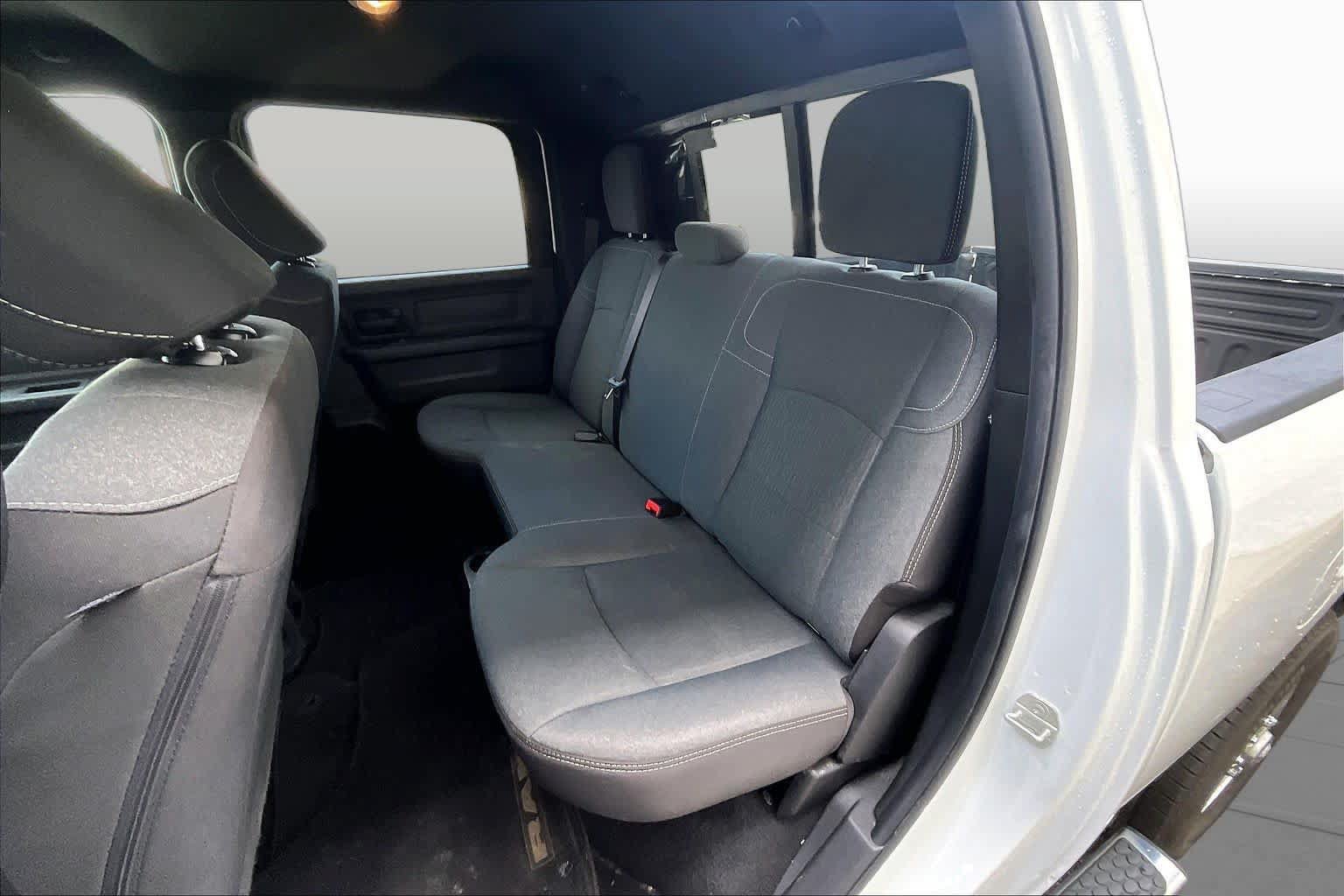 Used 2024 RAM 2500 Tradesman w/ Chrome Appearance Group AWD/4WD image 20