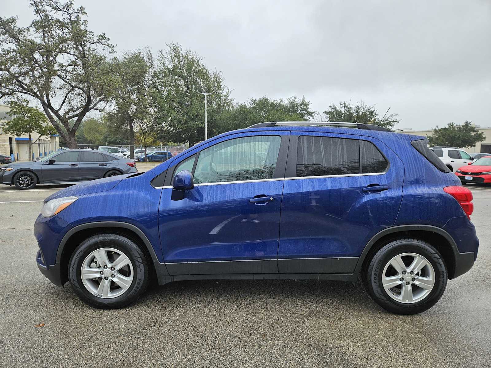 Used 2017 Chevrolet Trax LT w/ Driver Confidence Package image 4