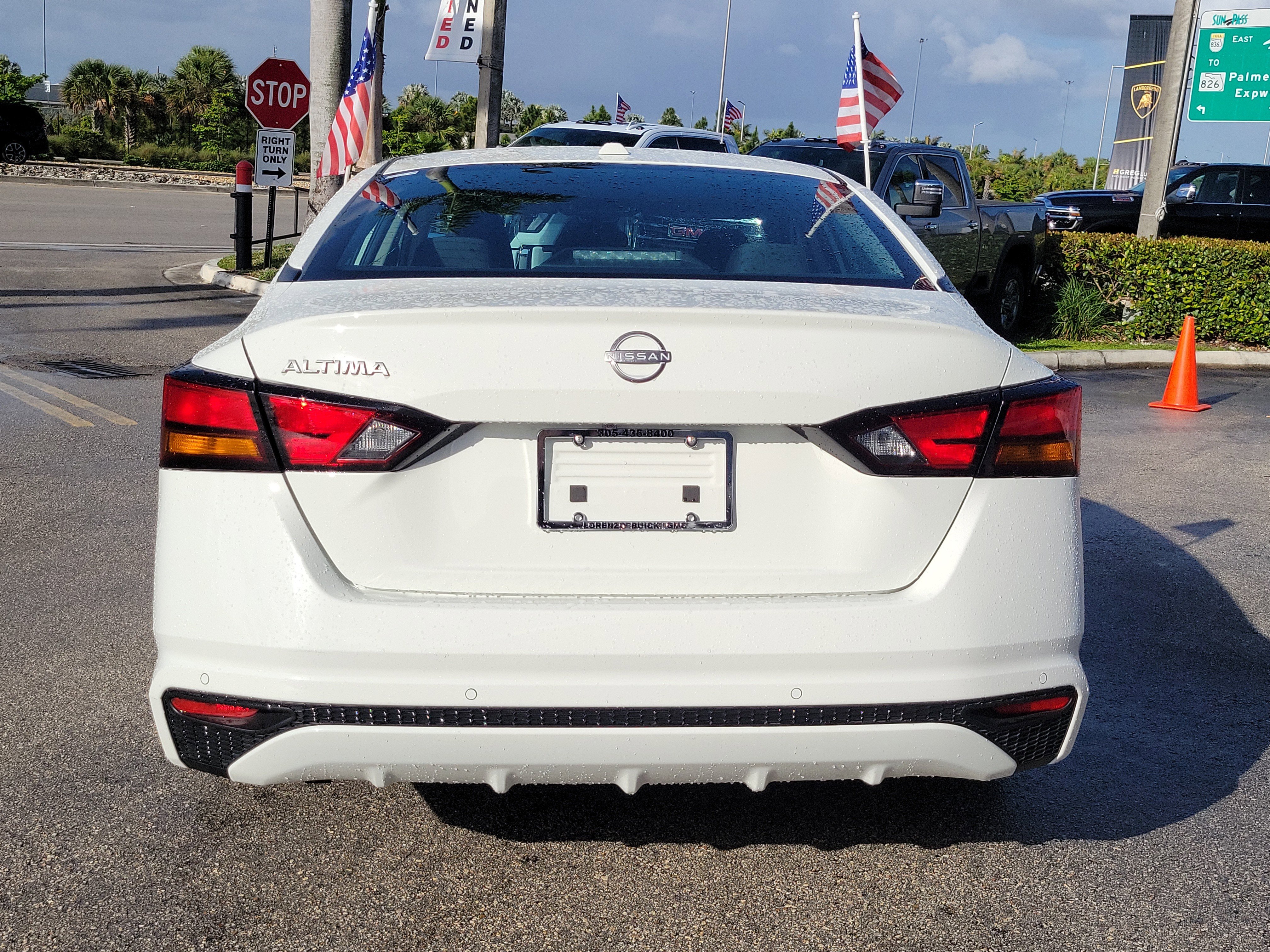 Used 2025 Nissan Altima 2.5 SV image 6