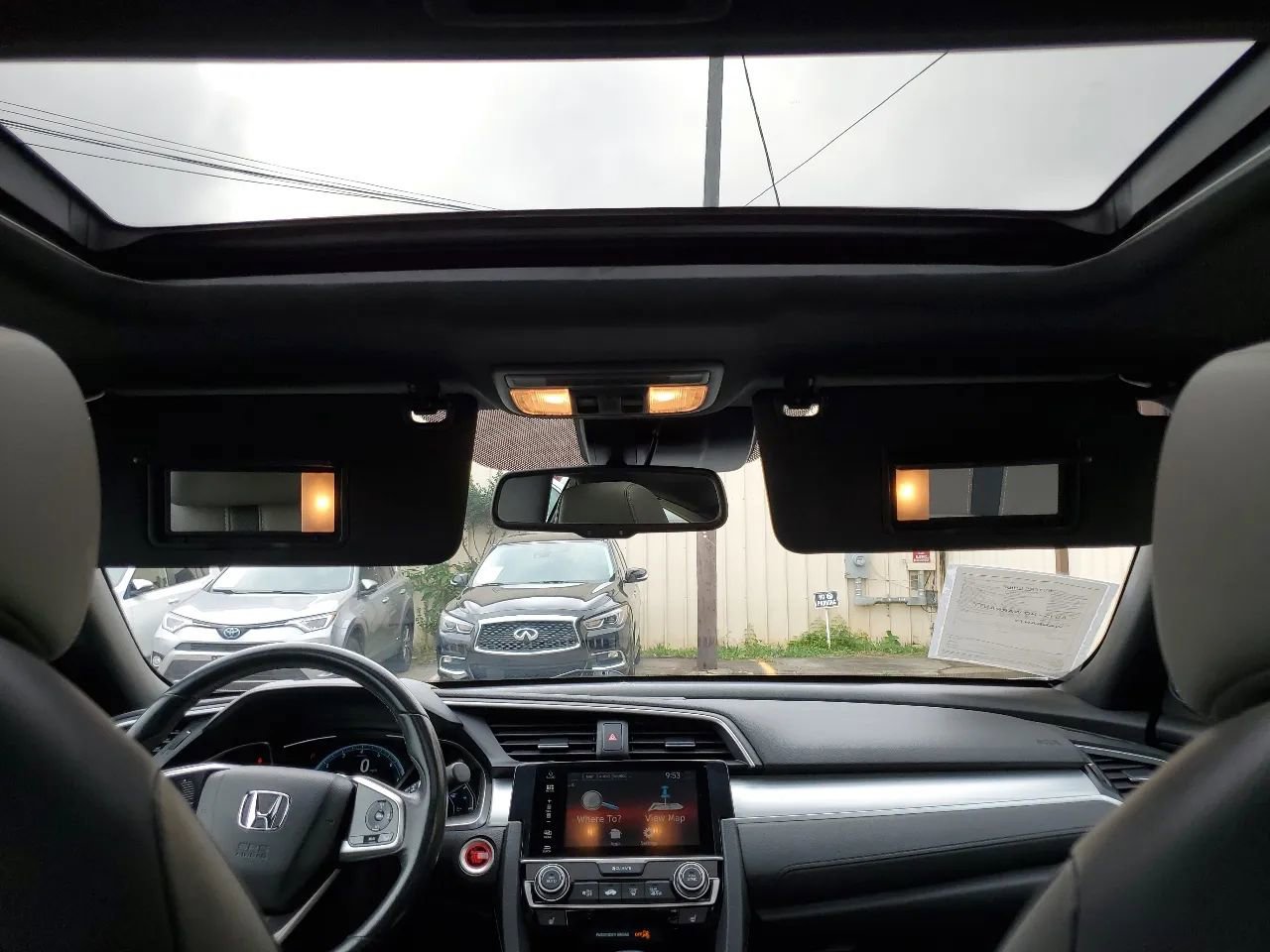 Used 2017 Honda Civic Touring image 3