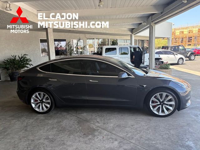 Used 2019 Tesla Model 3 Mid Range RWD image 2