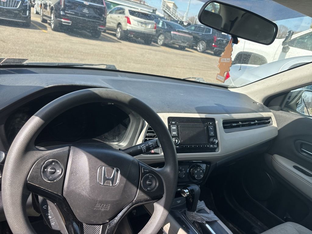 Used 2019 Honda HR-V LX image 8