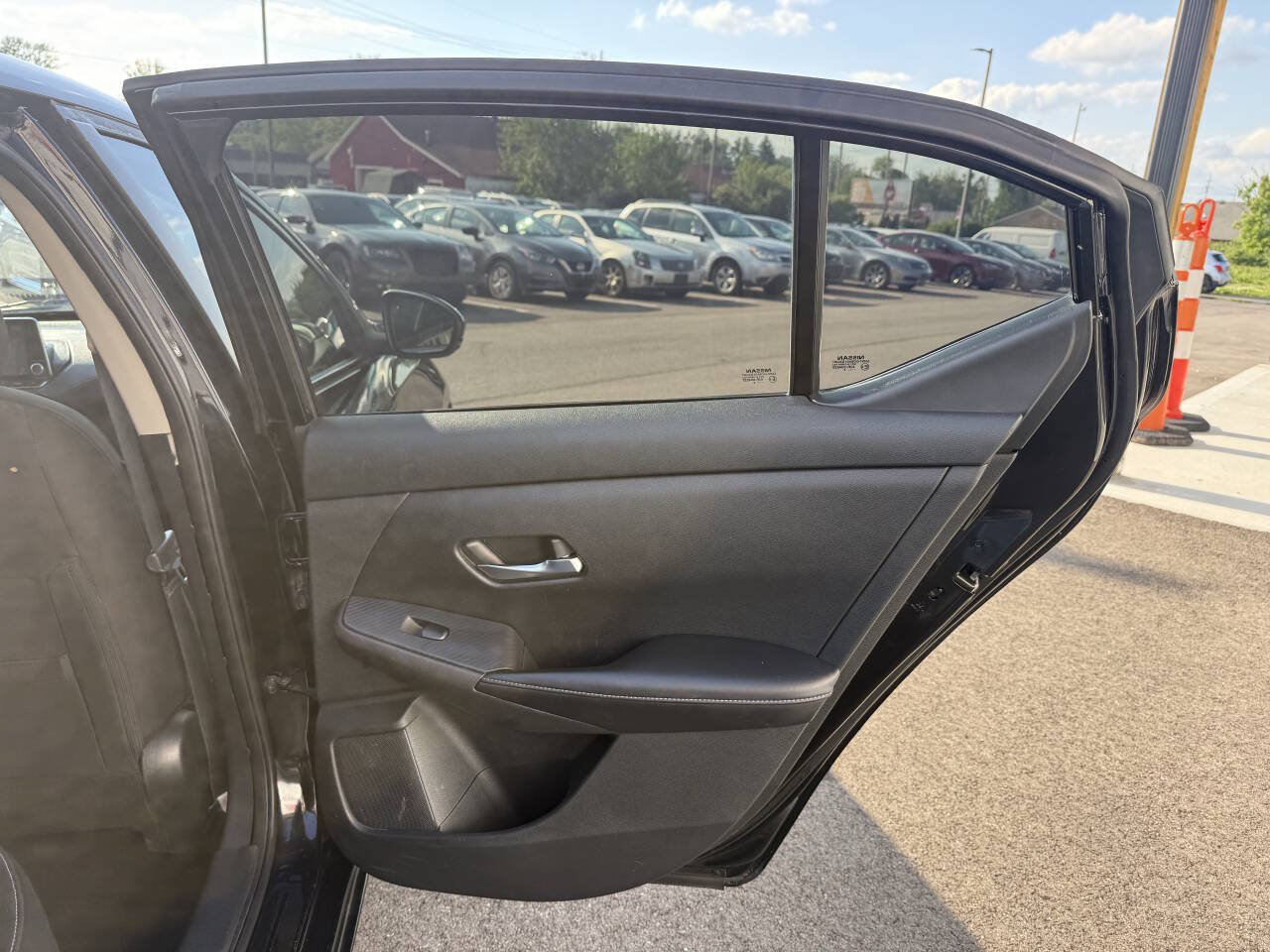 Used 2020 Nissan Sentra SV FWD image 17