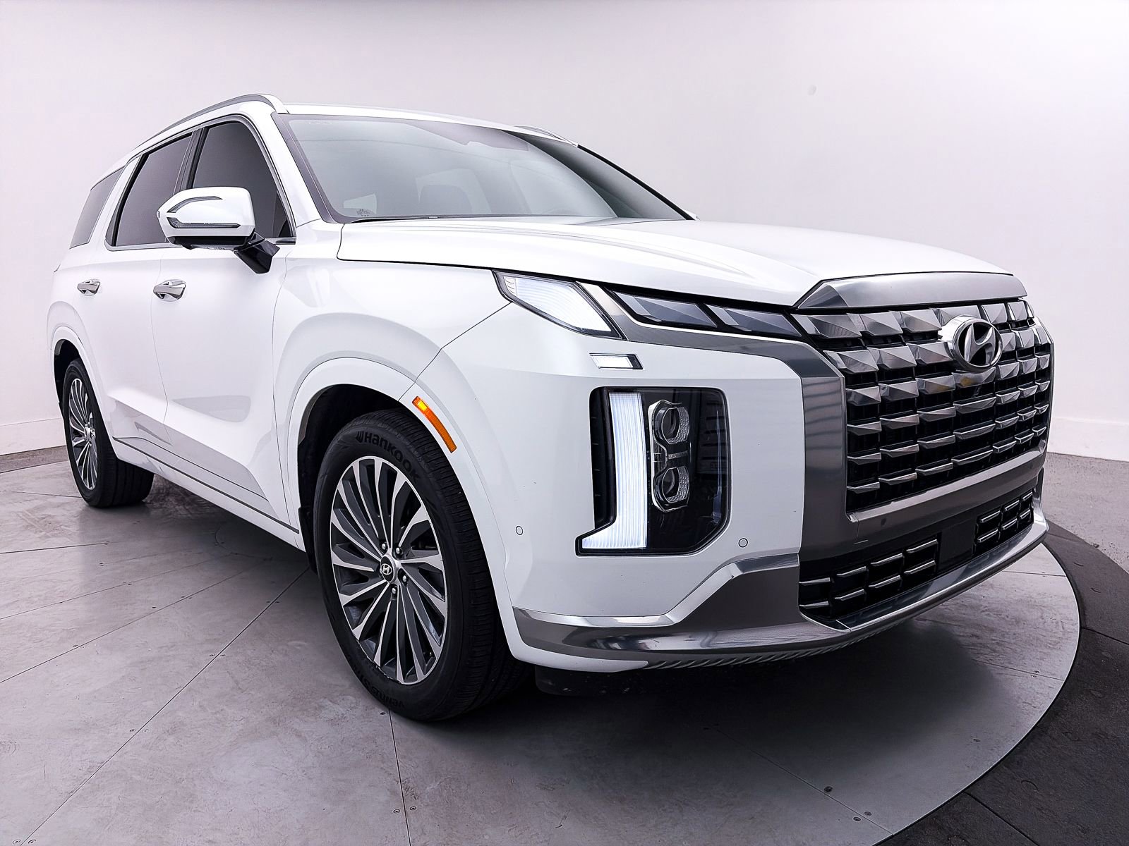 Used 2025 Hyundai Palisade Calligraphy image 13