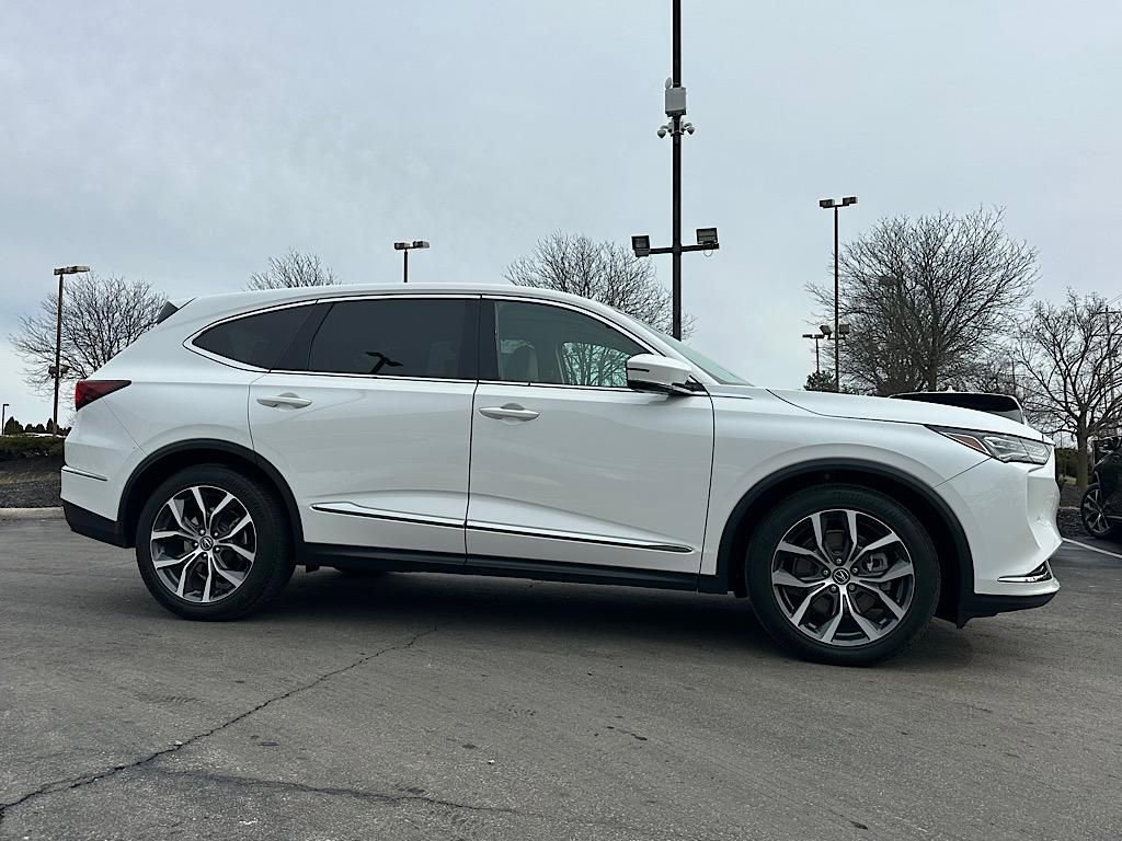 Used 2023 Acura MDX SH-AWD w/ Technology Package image 13