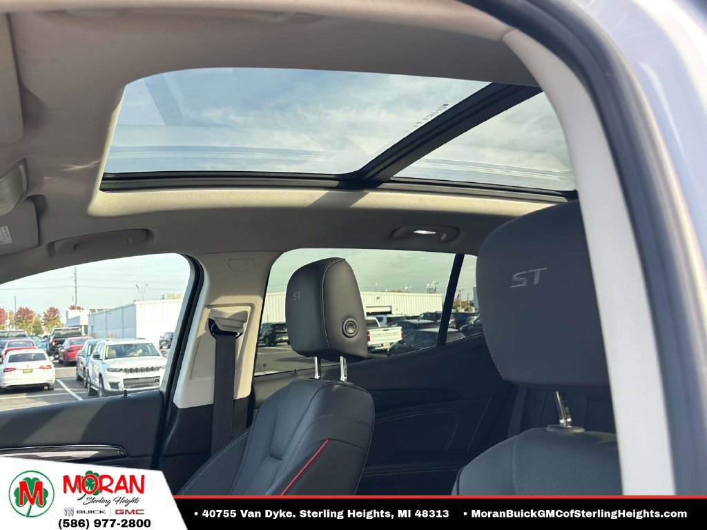 Certified 2023 Buick Envision Essence w/ Technology Package I AWD/4WD image 21