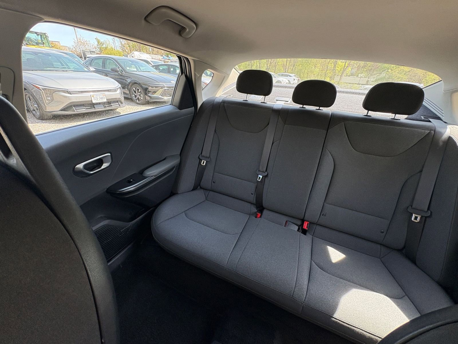 Used 2025 Kia K4 FWD image 37