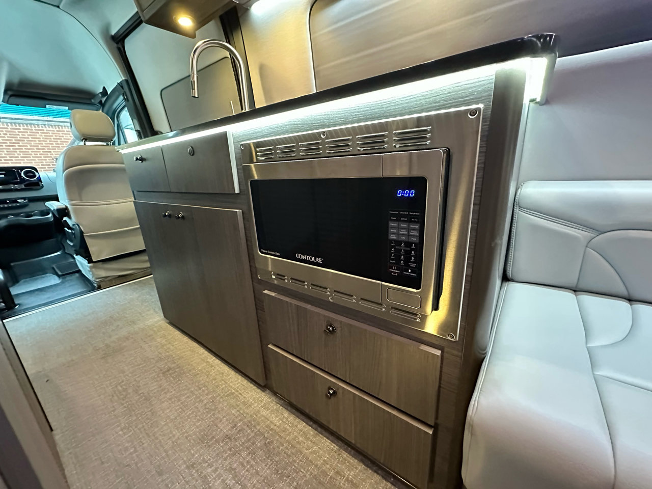 Used 2024 Mercedes-Benz Sprinter 3500 image 43