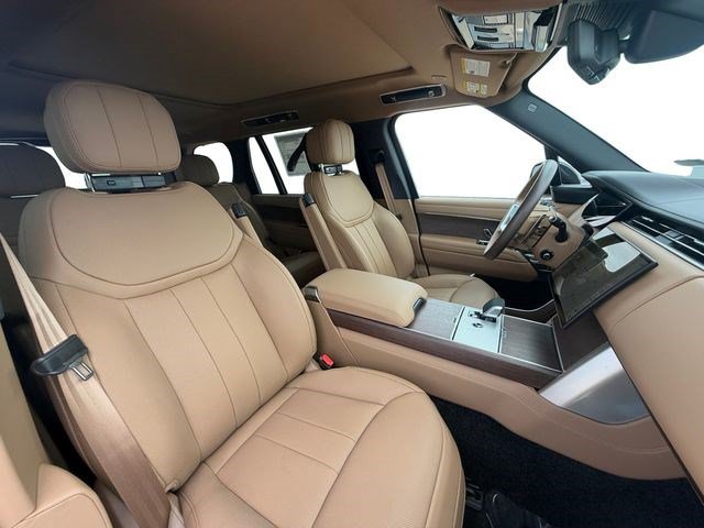 New 2026 Land Rover Range Rover Long Wheelbase SE AWD/4WD image 15