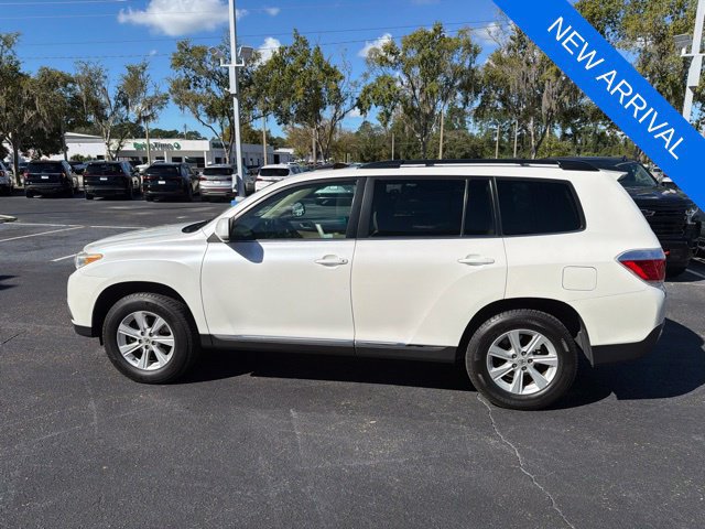 Used 2011 Toyota Highlander SE w/ Tow Pkg FWD image 9