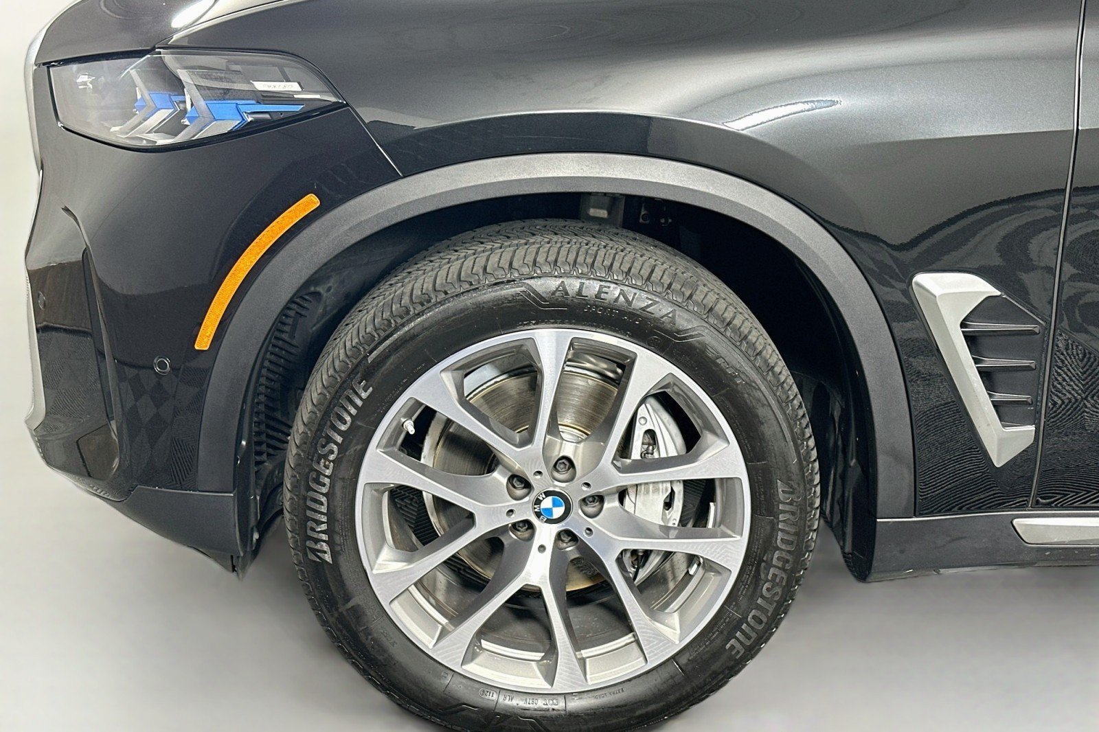 Used 2025 BMW X5 sDrive40i w/ Parking Assistance Package RWD image 11