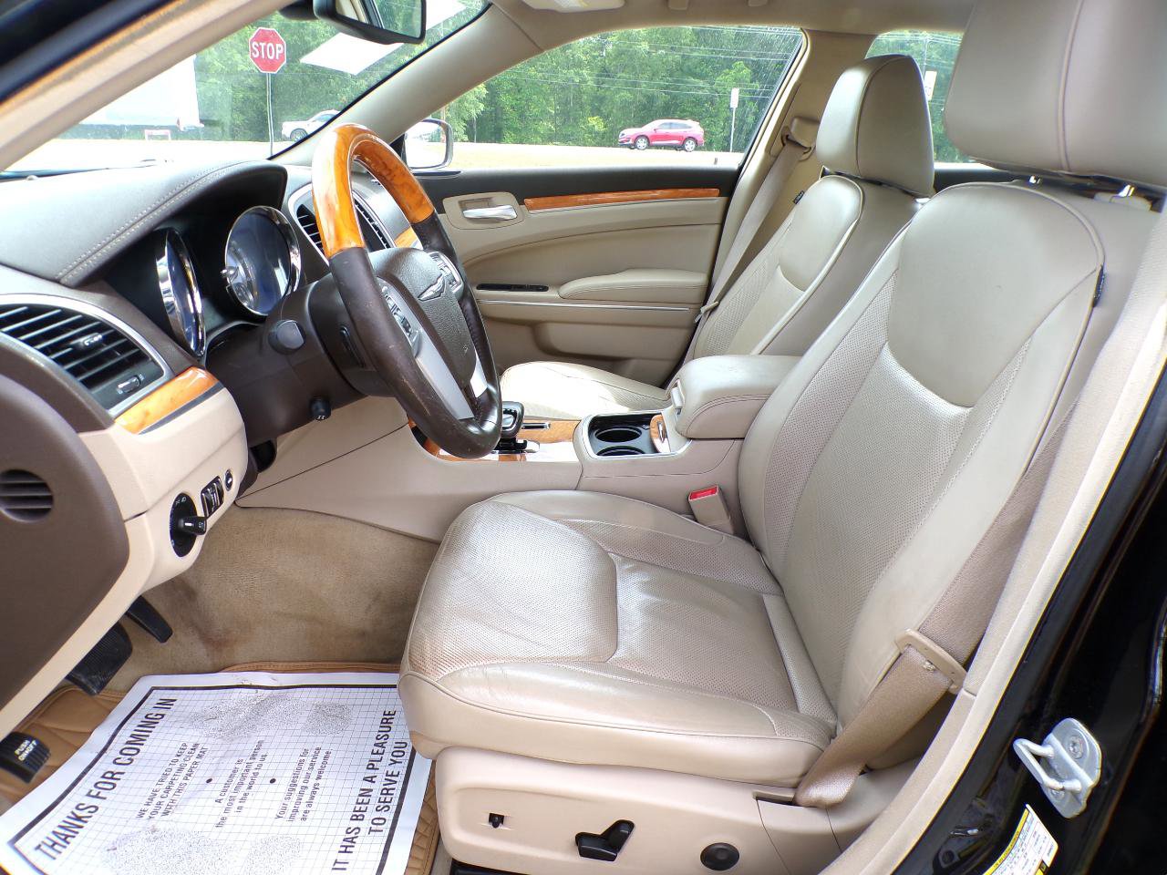 Used 2013 Chrysler 300 C w/ Beats Audio Group RWD image 31