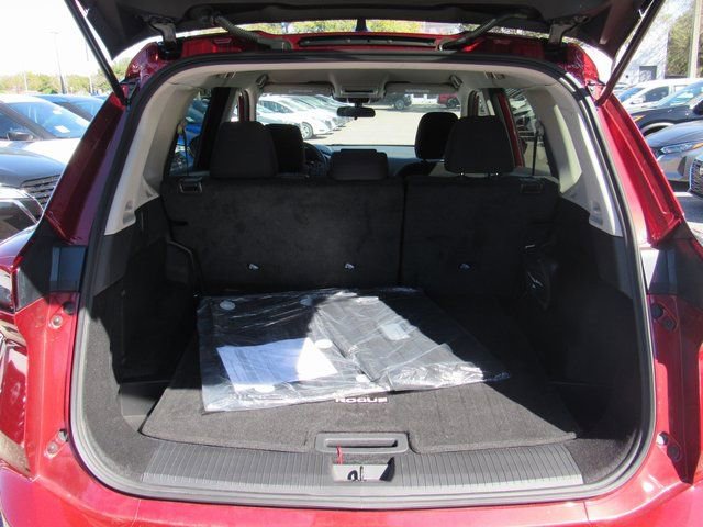 Certified 2025 Nissan Rogue S image 5