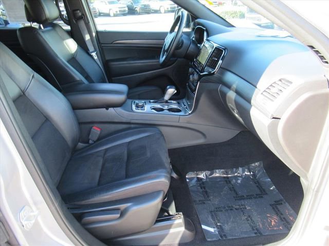 Used 2020 Jeep Grand Cherokee Laredo w/ Quick Order Package 2BN North AWD/4WD image 10