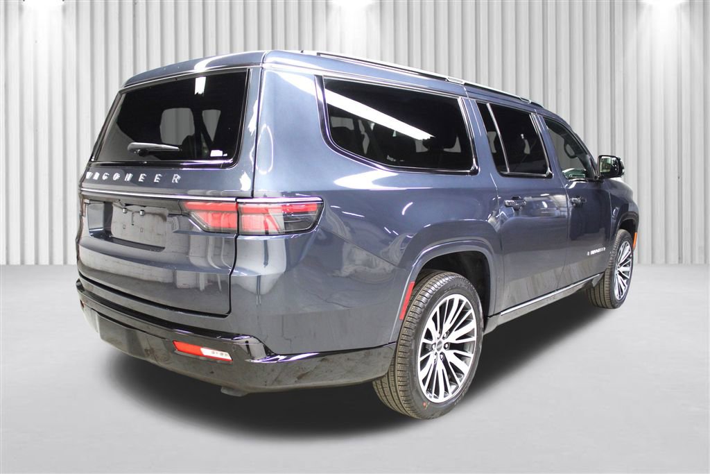 New 2025 Jeep Wagoneer L Series II image 3