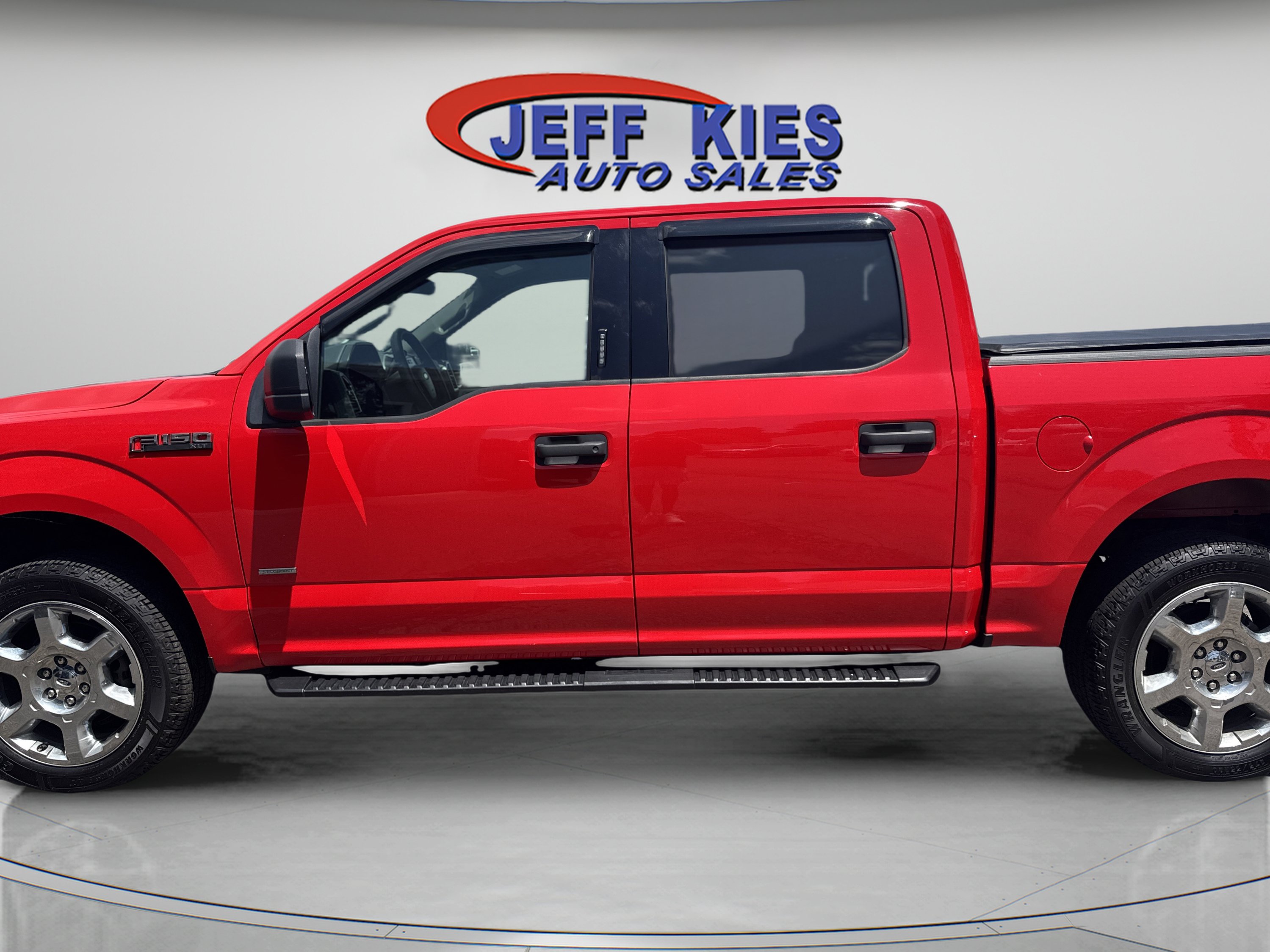 Used 2016 Ford F150 XLT AWD/4WD image 8