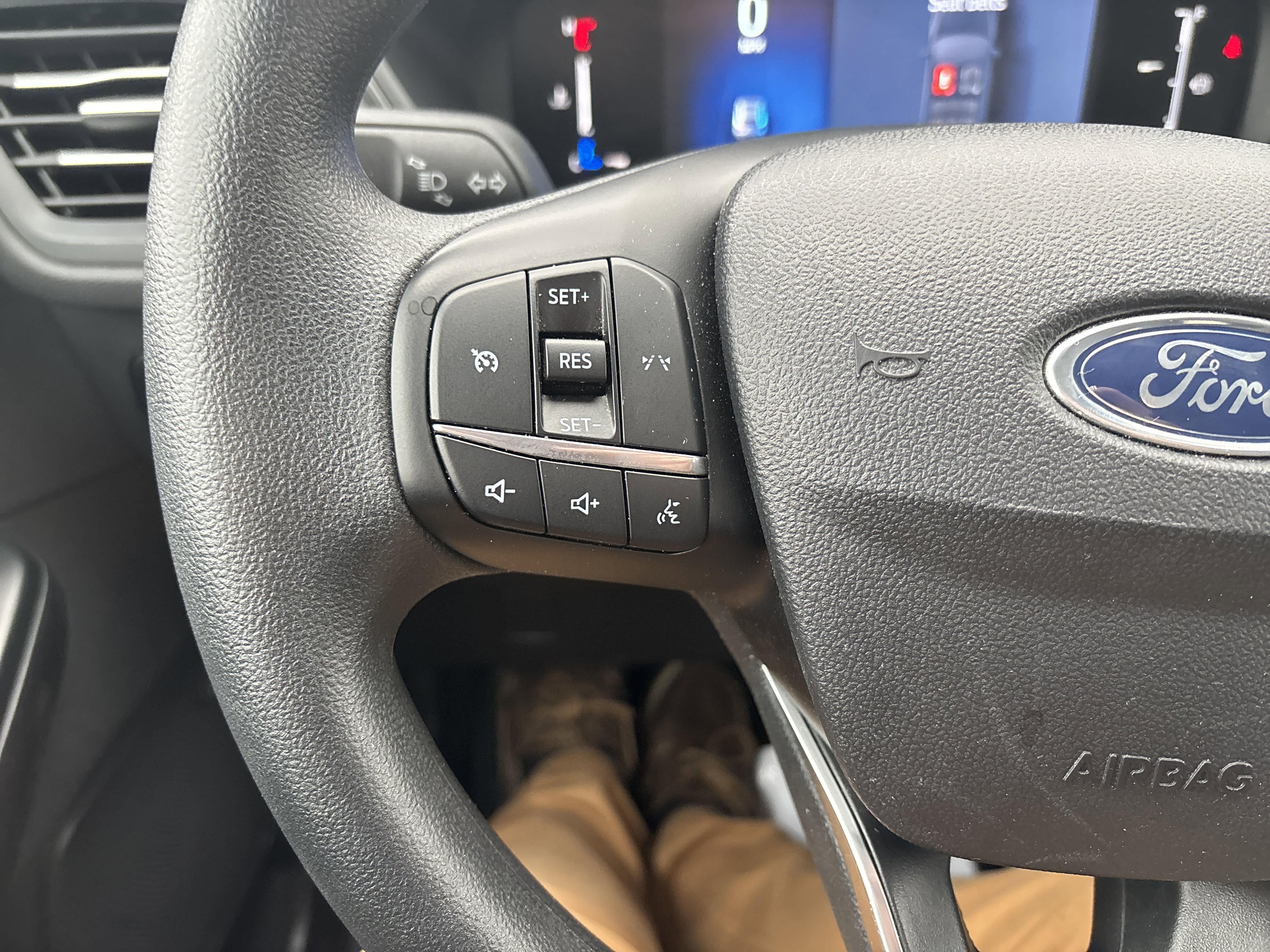 Used 2025 Ford Escape Active image 18