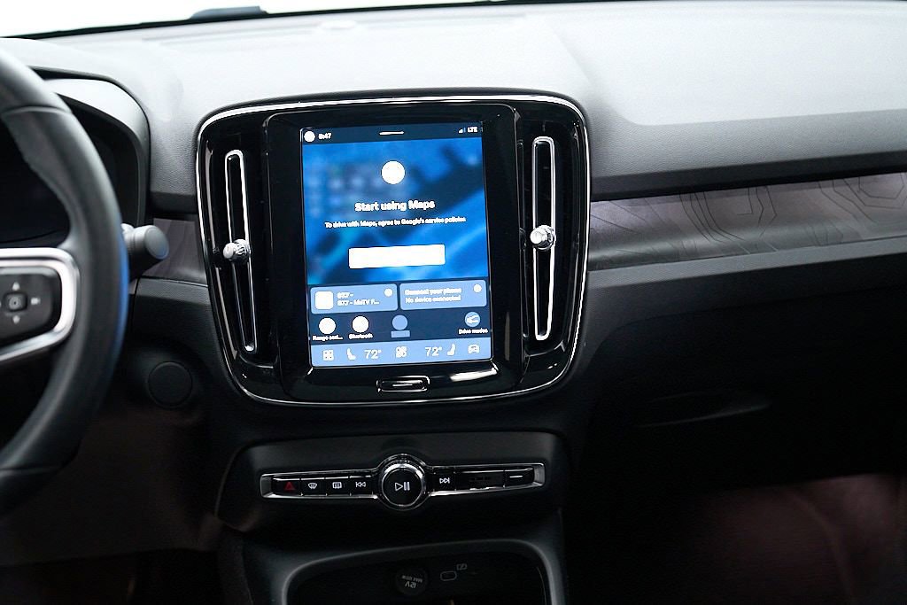 Used 2023 Volvo C40 Recharge Core AWD/4WD image 25