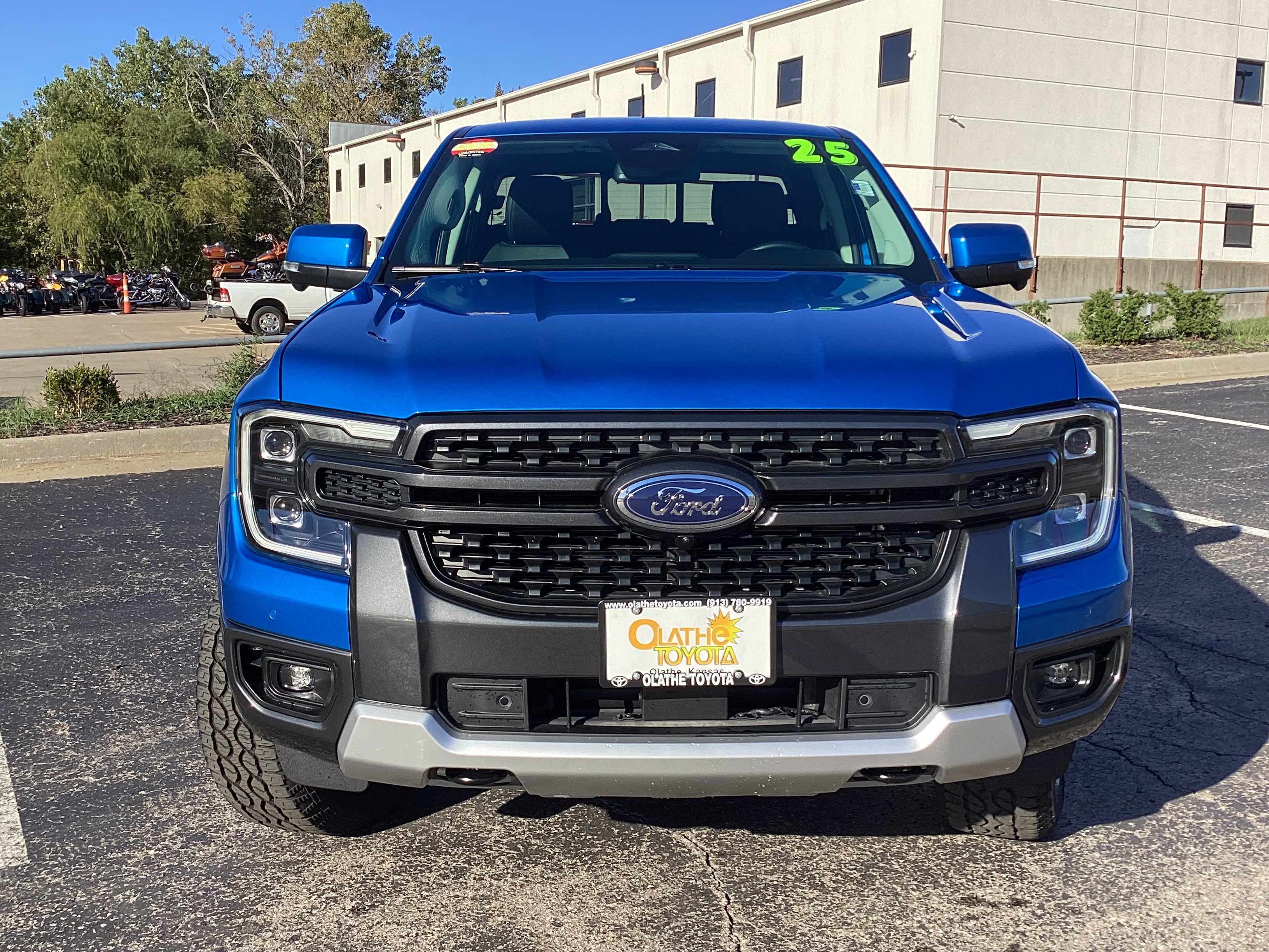 Used 2025 Ford Ranger Lariat w/ FX4 Off-Road Package AWD/4WD image 28