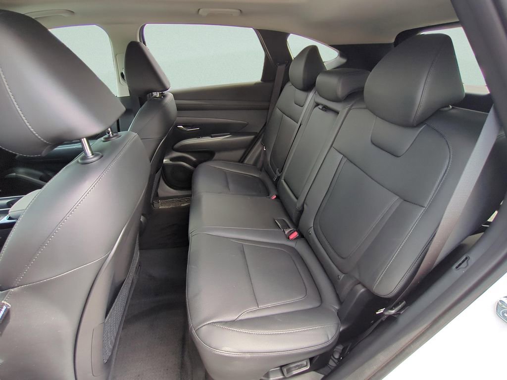 Certified 2025 Hyundai Tucson SEL AWD/4WD image 13