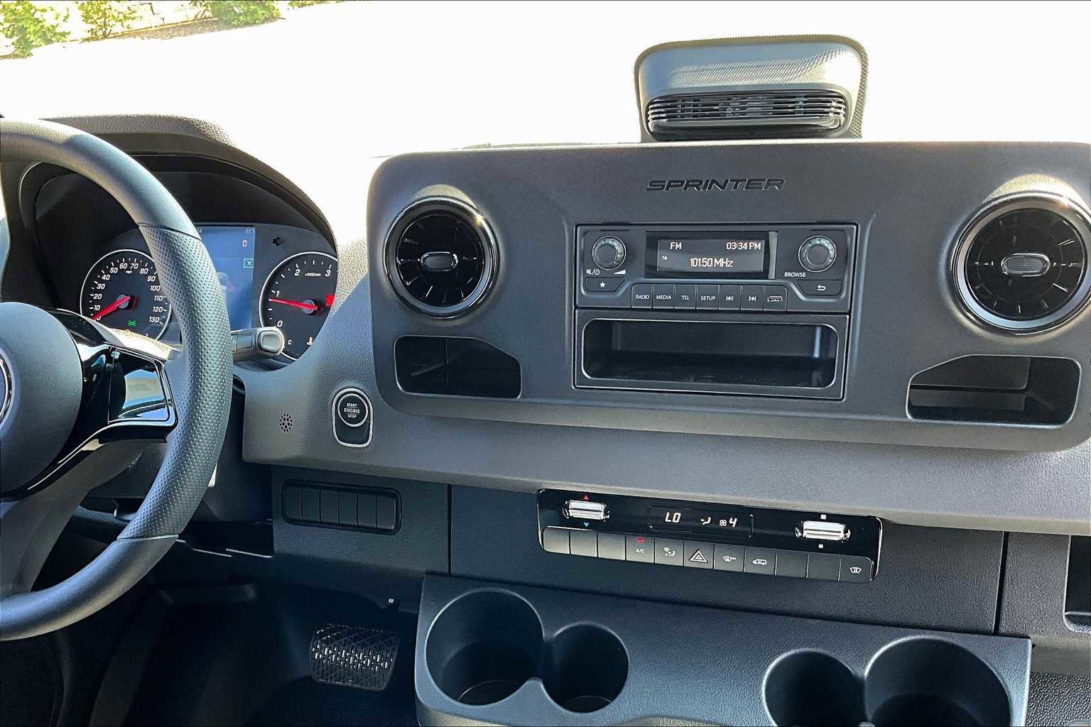 New 2025 Mercedes-Benz Sprinter 2500 image 8