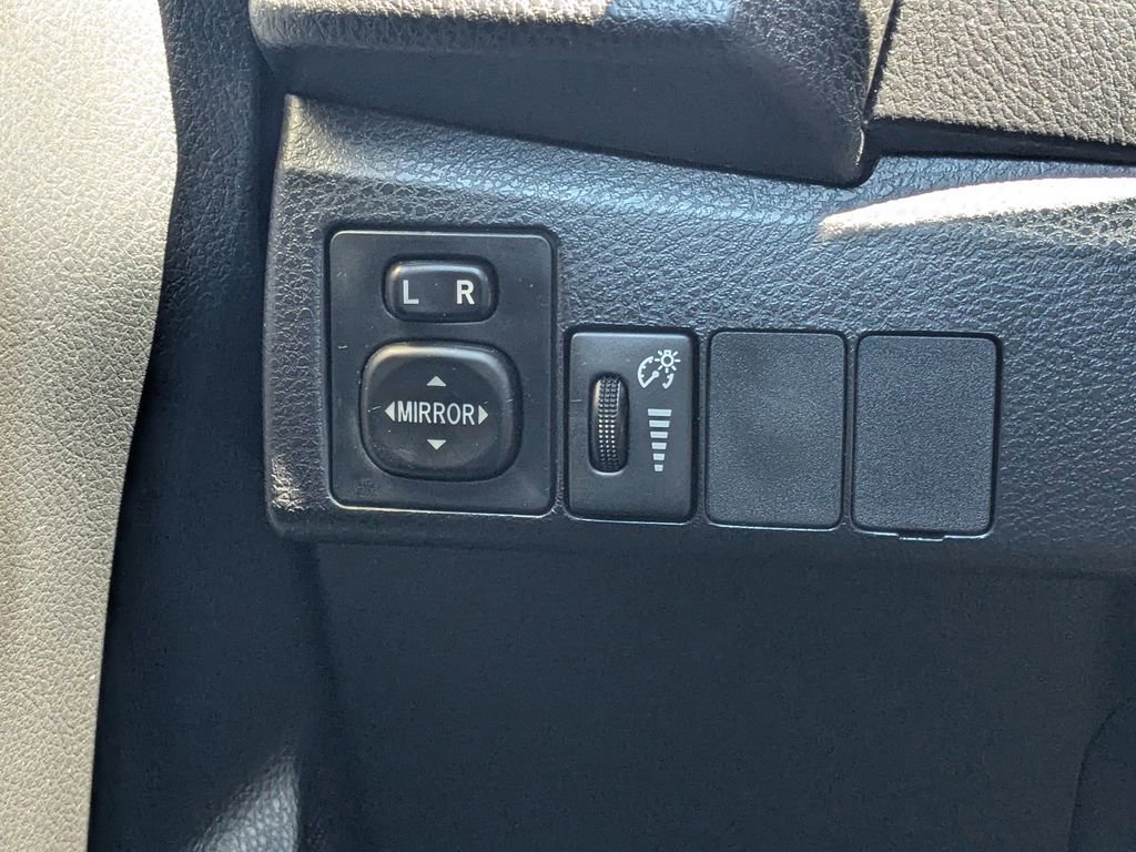 Used 2015 Toyota Corolla S image 20