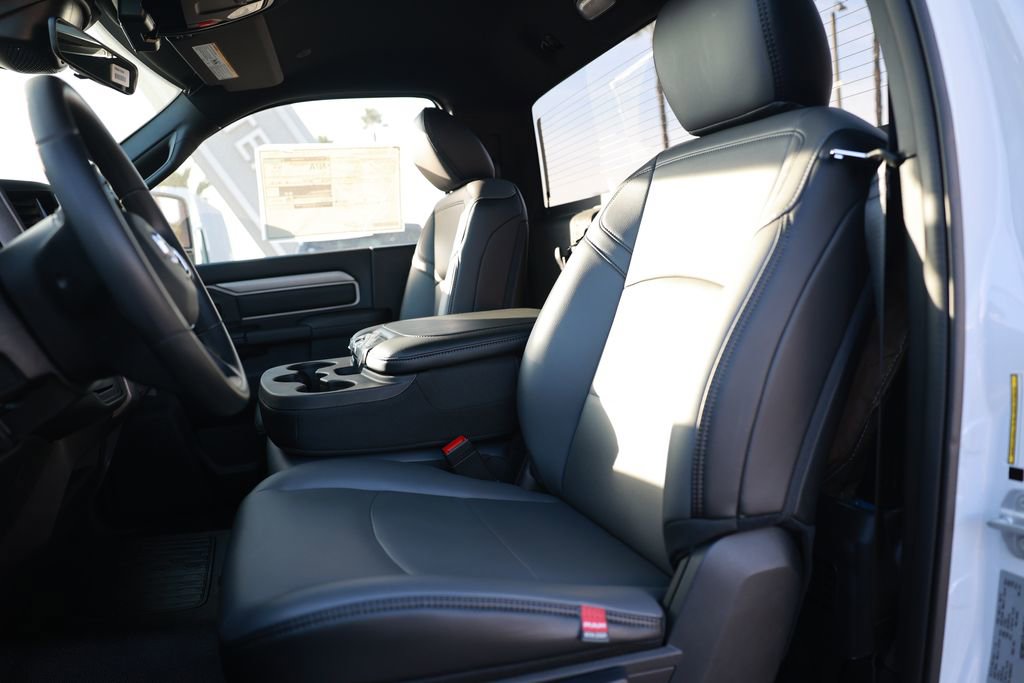 New 2026 RAM 5500 Tradesman w/ Chrome Appearance Group image 16