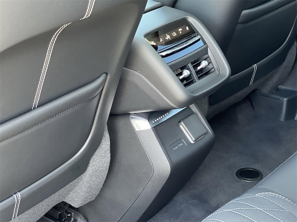 New 2026 Cadillac Lyriq V image 30