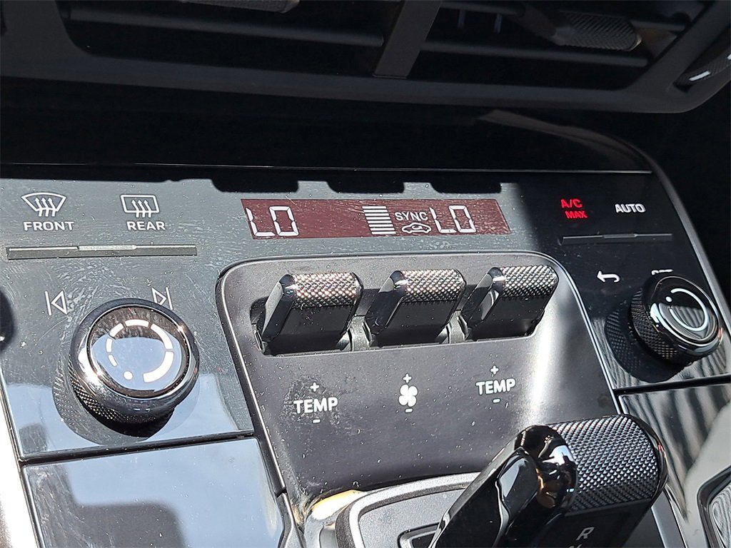 Certified 2025 Porsche 911 Carrera image 32