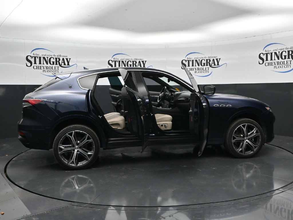 Used 2023 Maserati Levante Modena AWD/4WD image 36