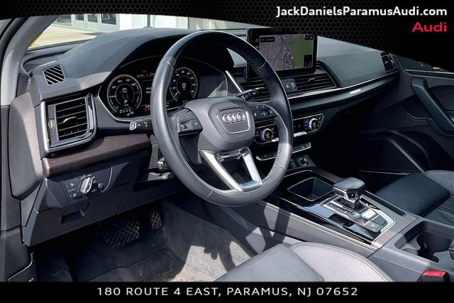 Used 2023 Audi Q5 e Premium Plus w/ Premium Plus Package image 11